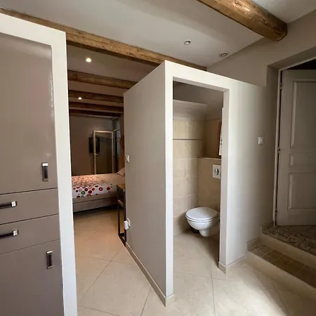 Ghjulia Holiday home