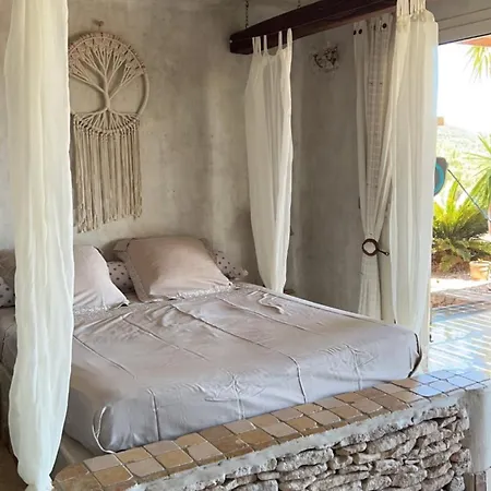 Ghjulia * Porto-Vecchio (Corsica)