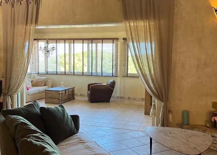 Дом отдыха Ghjulia