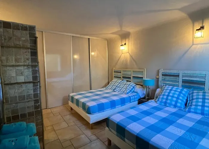 Дом отдыха Ghjulia *