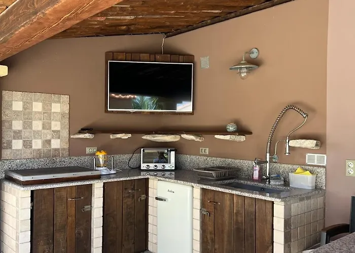 Ghjulia Дом отдыха *